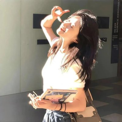 闪婚后，顾总马甲藏不住了